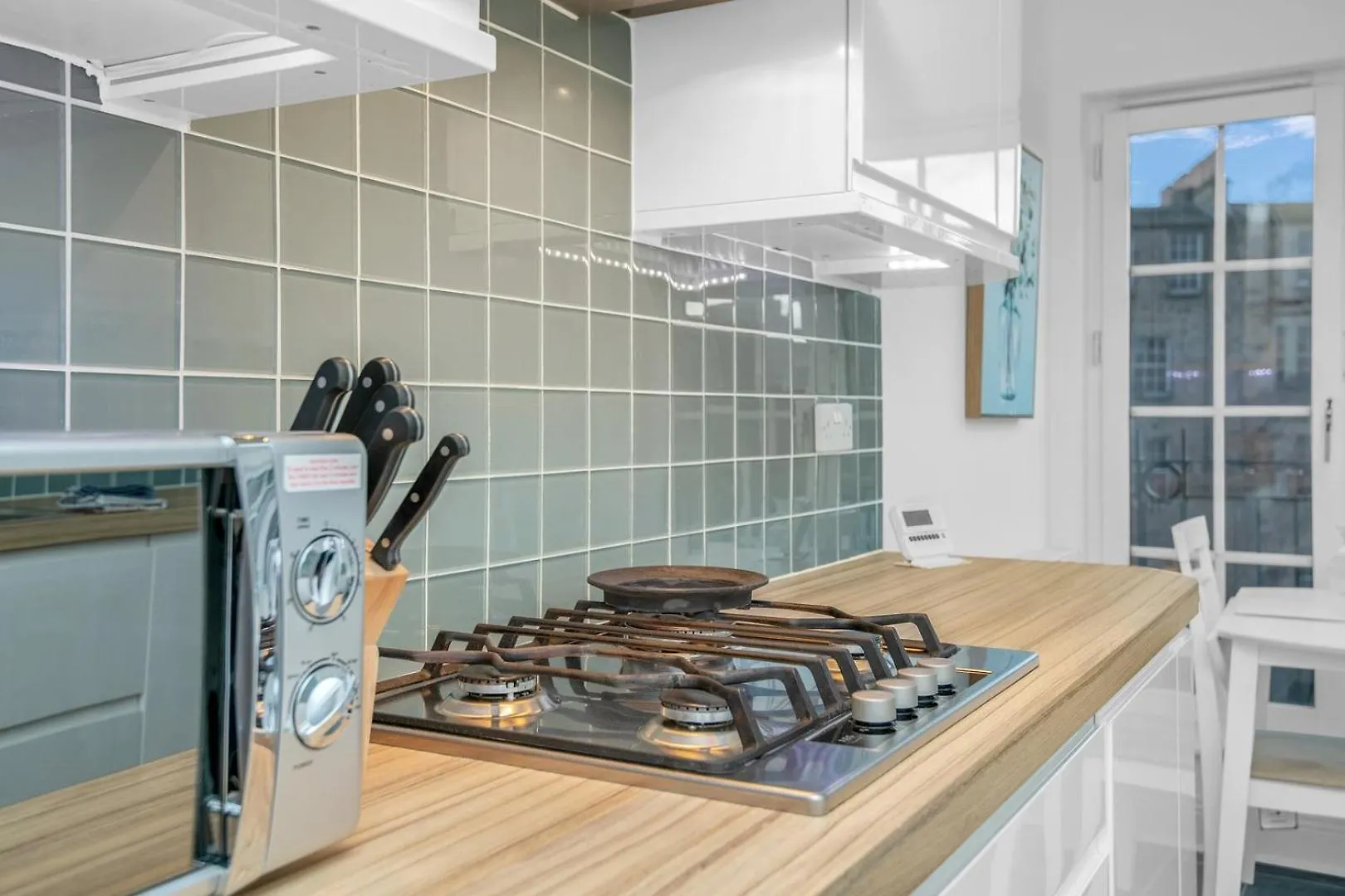 Guestready - Light & Airy Apartment In New Town Edinburgh