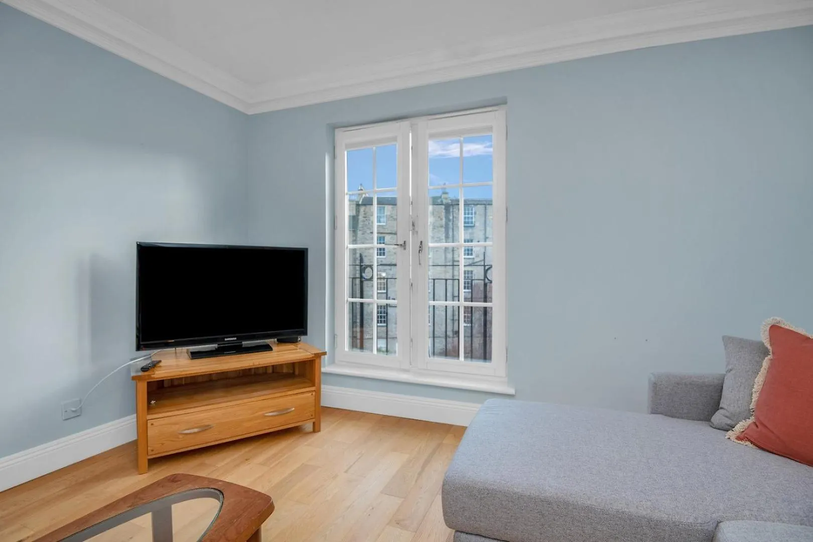 Guestready - Light & Airy Apartment In New Town Edinburgh